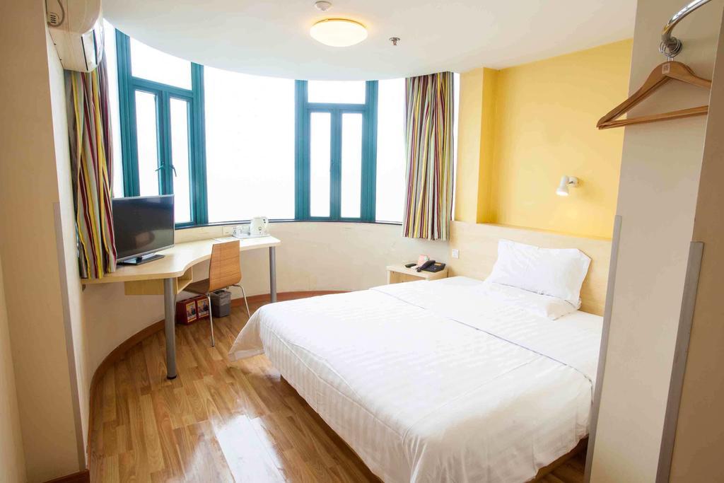 7Days Inn Huaihua Train Station Square 部屋 写真